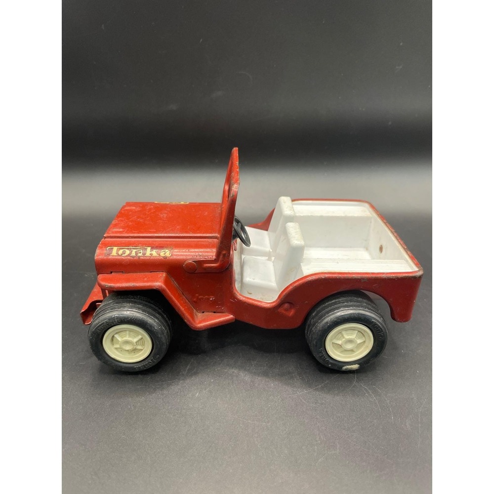 Vintage Tonka Jeep Wrangler Pressed Steel Red Toy Vehicle White Interior Decals